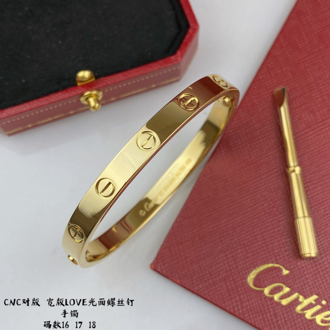 S26252 Cartier Wide Love Bracelet