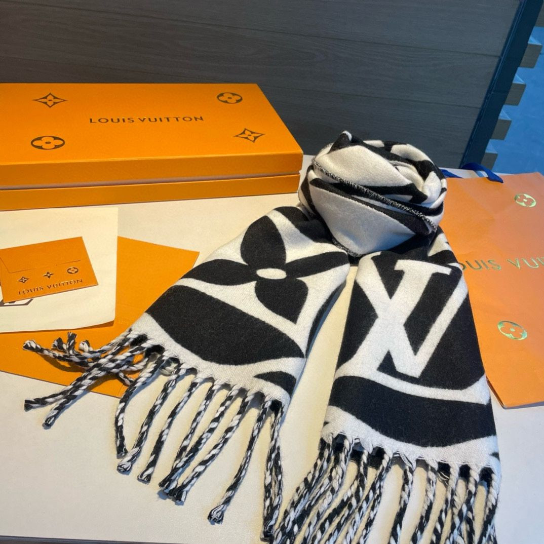 S109161 LV SCARF BLACK