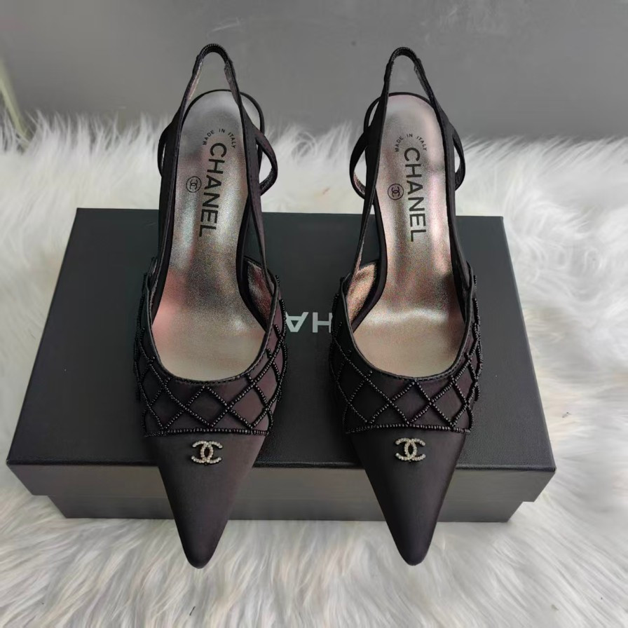 CHANEL POINTED TOE HEELS