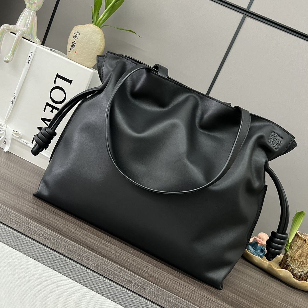 062350 BLACK LOEWE FLAMENCO 38CM