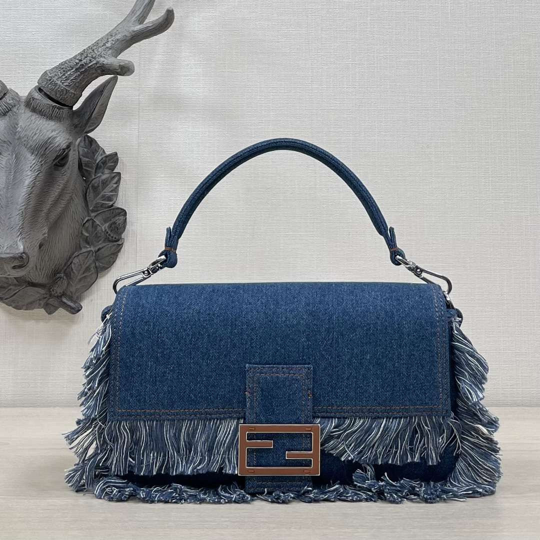 9022 Fendi Peekaboo Denim