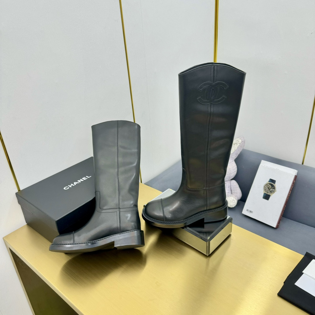 S129304 CHANEL Women's Long Knight Boots