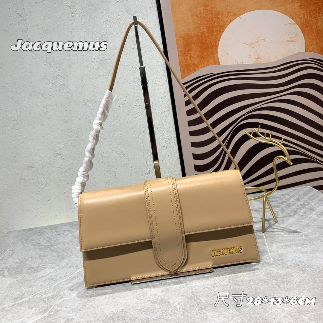 S57385 TAN JACQUEMUS 28CM