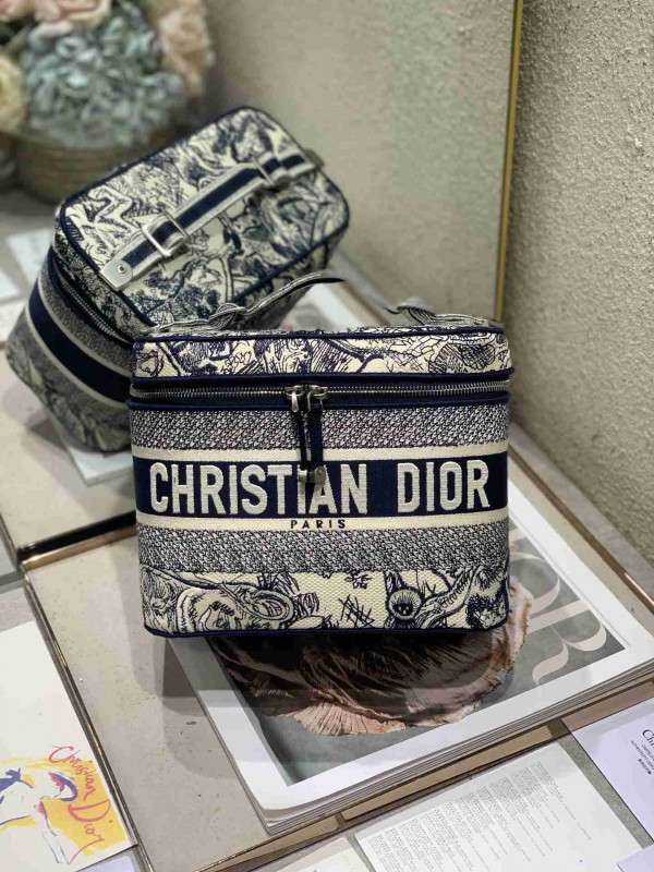 S40991 CLASSIC DIOR MAKEUP BAG