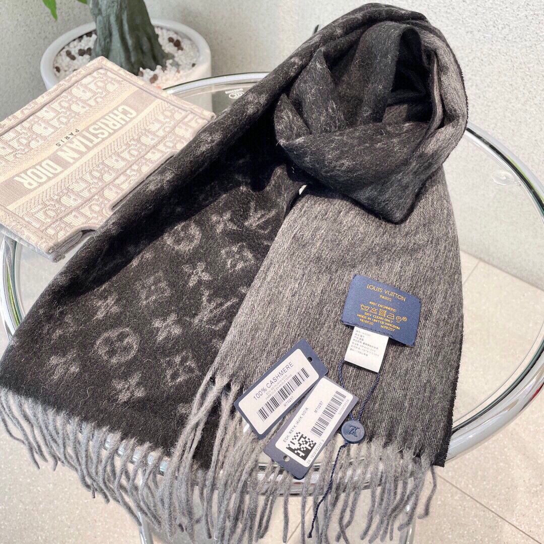 S107701 LV SCARF GREY