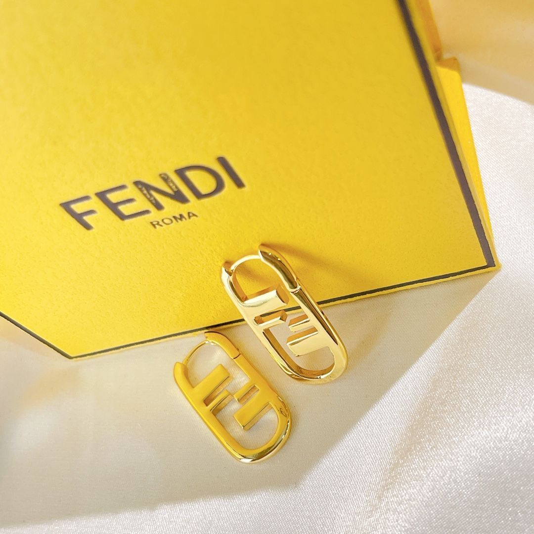 S30880 FENDI EARRINGS
