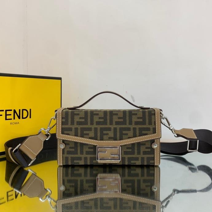 S60796 FENDI SOFT TRUNK