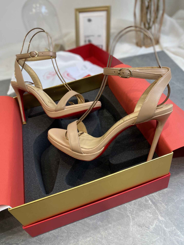 S17819 Christian Louboutin Sandls Heel