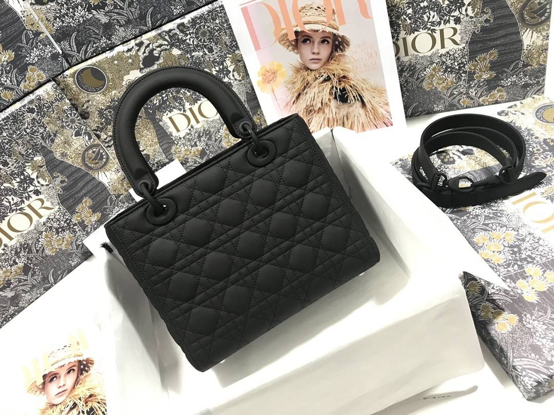 M0565 BLACK MATTE LADY DIOR 24cm
