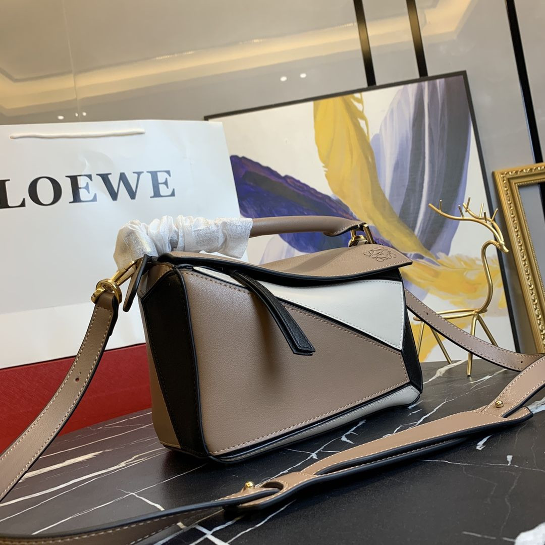 S44451 PUZZLE LOEWE 24cm