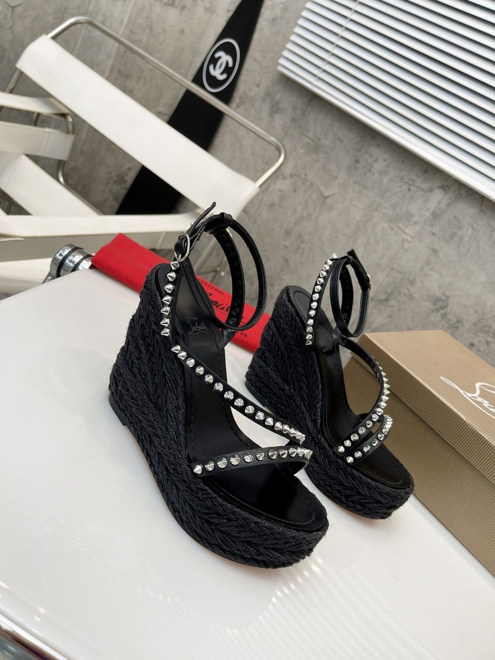 S53966 LOUBOUTINS SANDAL PLATFORM 3colors