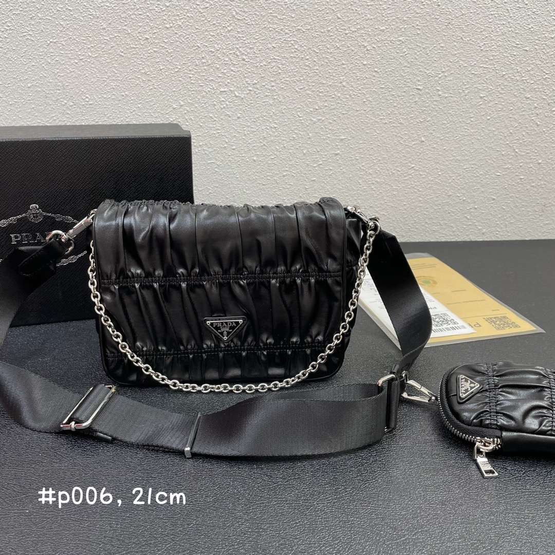 S39296 BLACK PRADA HOBO BAG 21cm