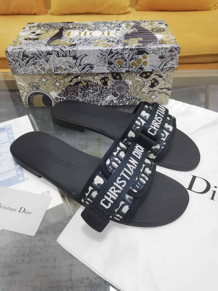 DIOR SANDALS 354